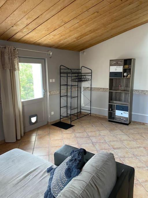 Gite A La Ferme Avec Jacuzzi Et Sauna Villefloure Esterno foto
