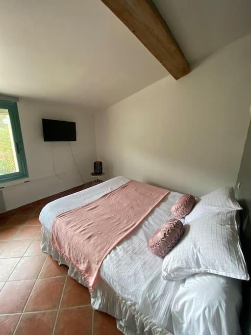 Gite A La Ferme Avec Jacuzzi Et Sauna Villefloure Esterno foto