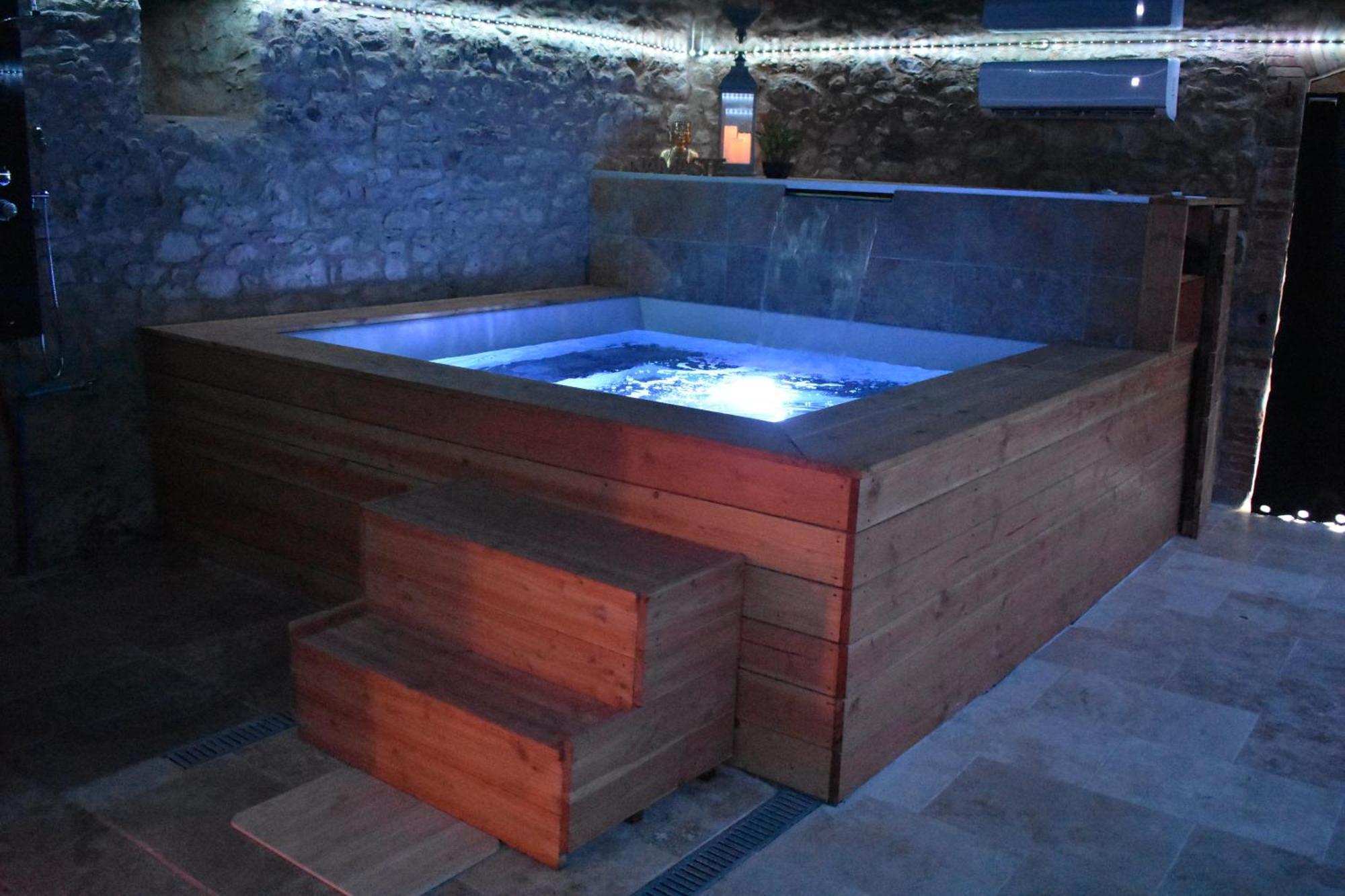 Gite A La Ferme Avec Jacuzzi Et Sauna Villefloure Esterno foto