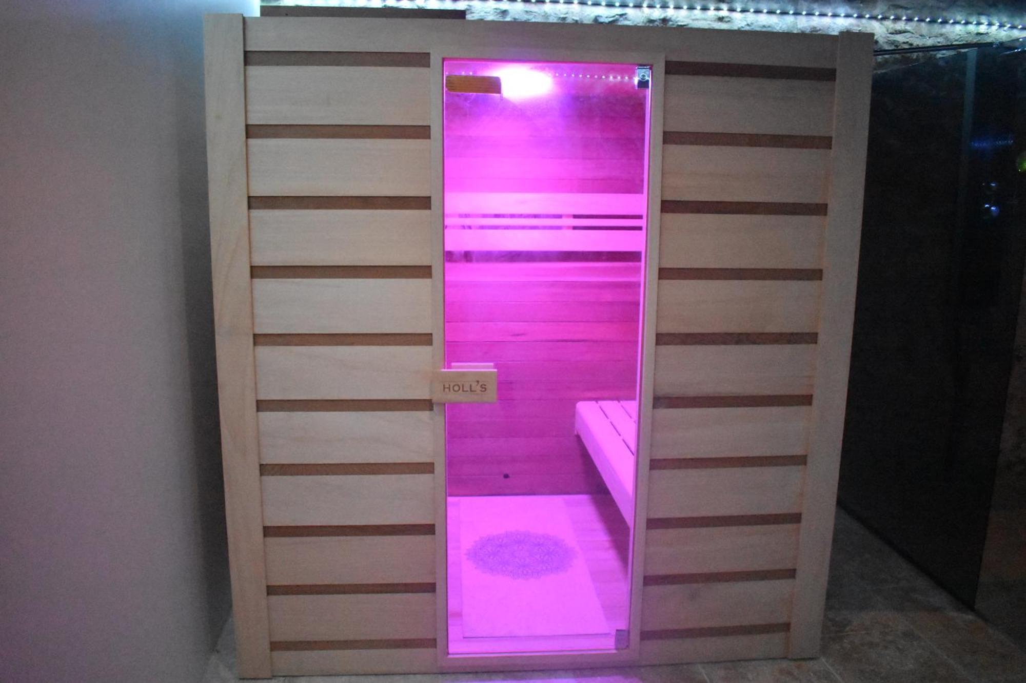 Gite A La Ferme Avec Jacuzzi Et Sauna Villefloure Esterno foto